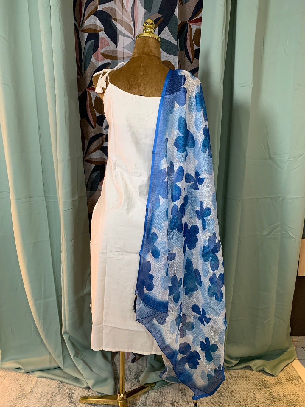 Floral strap Churidar
