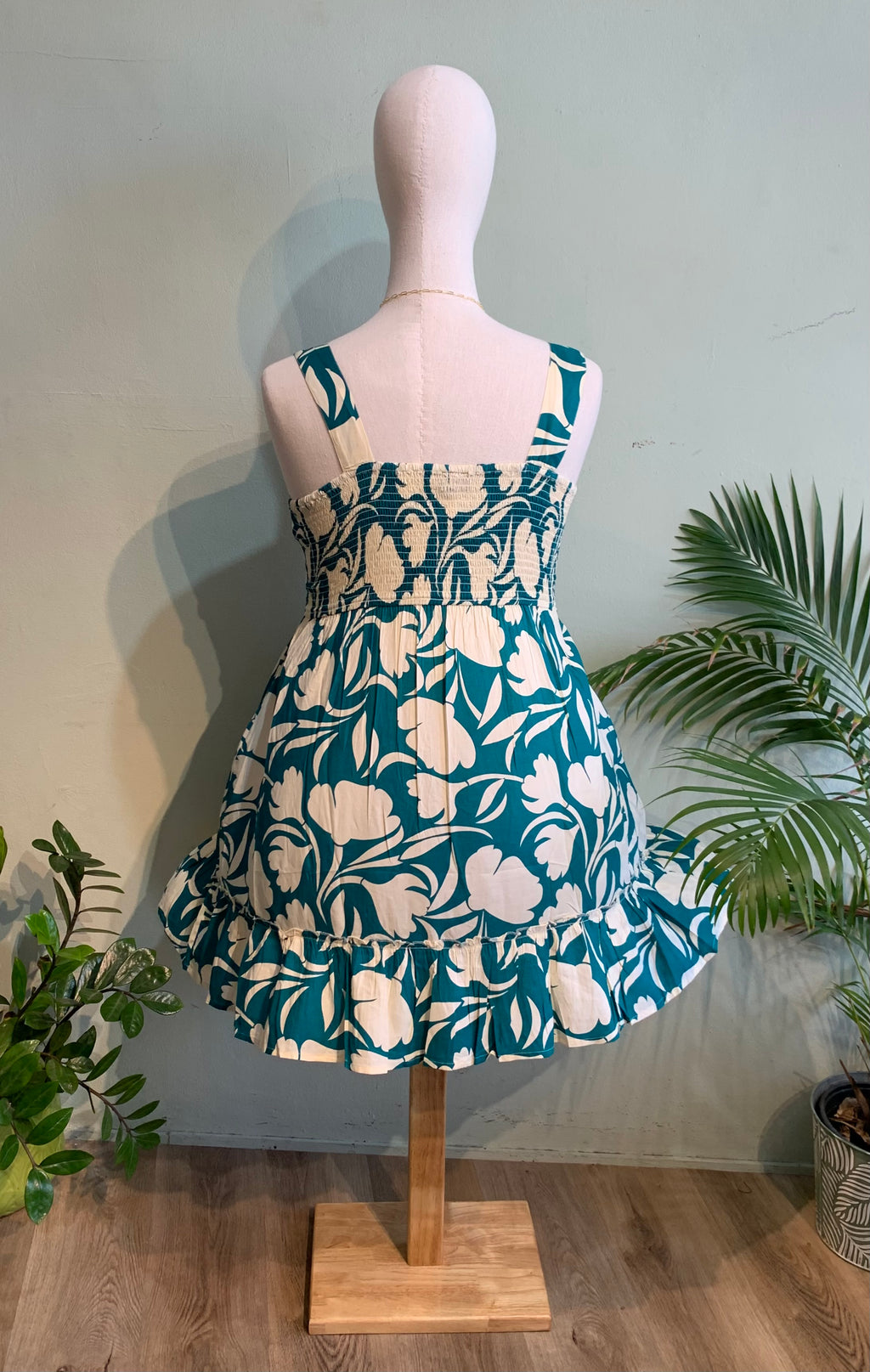 Shelly dress