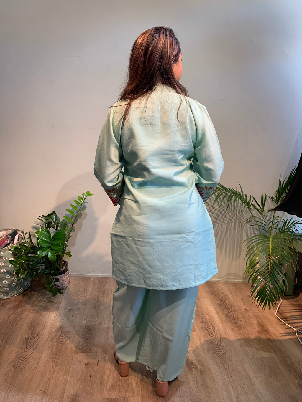 Kiara embroidered cordset