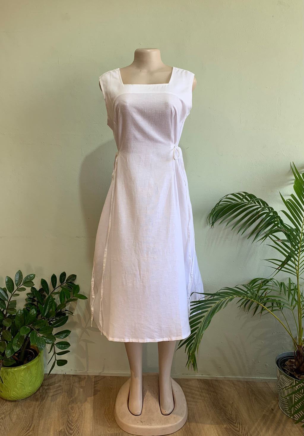 Square neck dress