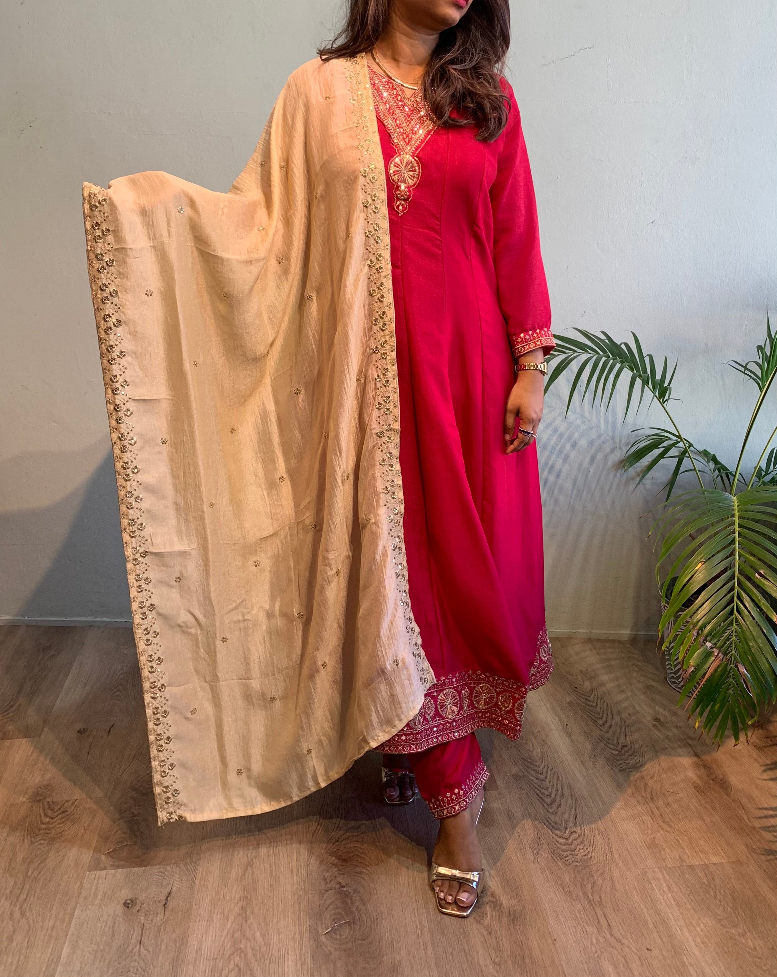 Shreya anarkali churidar