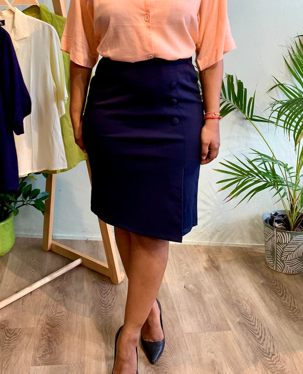 Buttoned Formal skirt