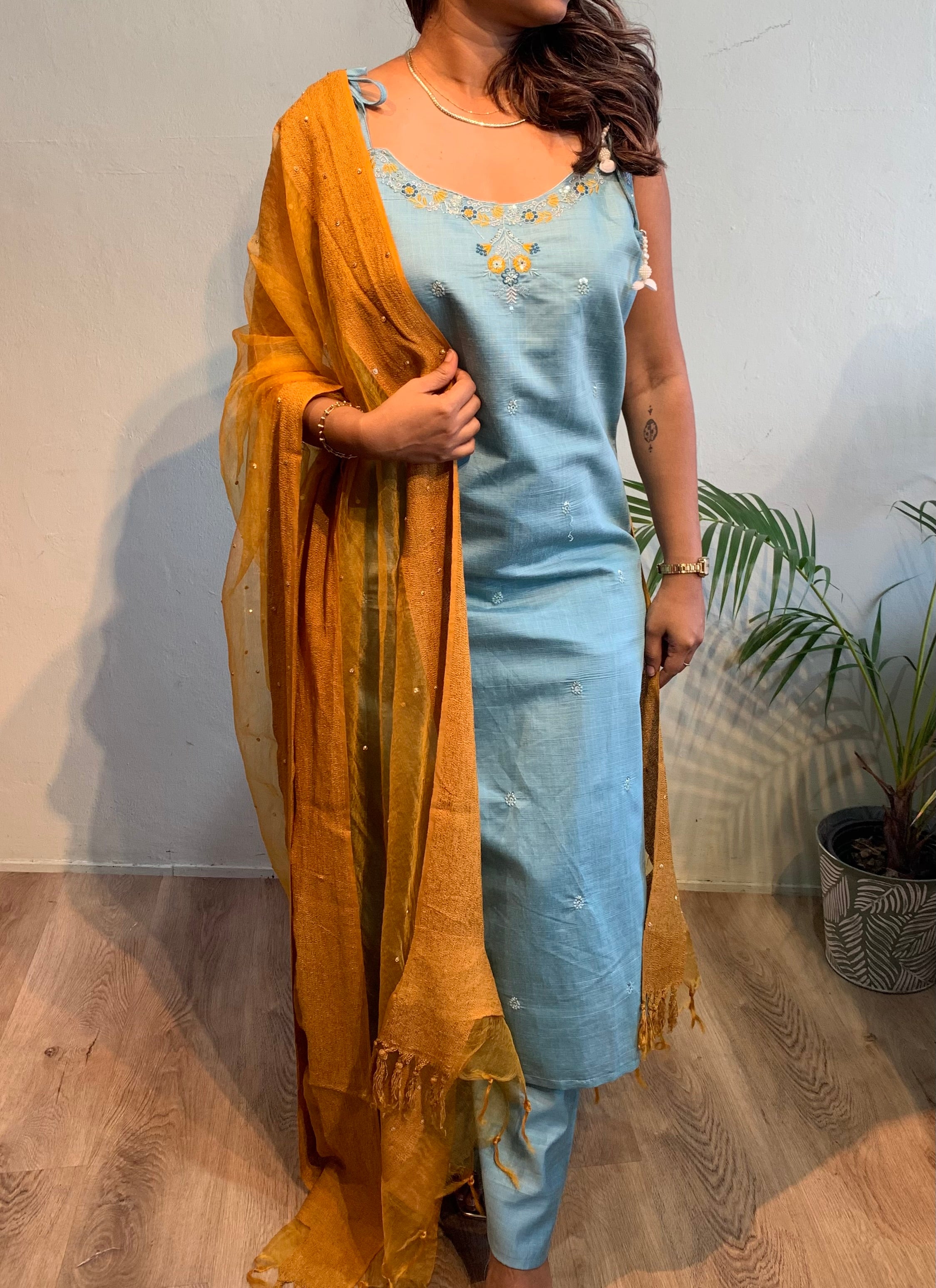 Sheshti cordset