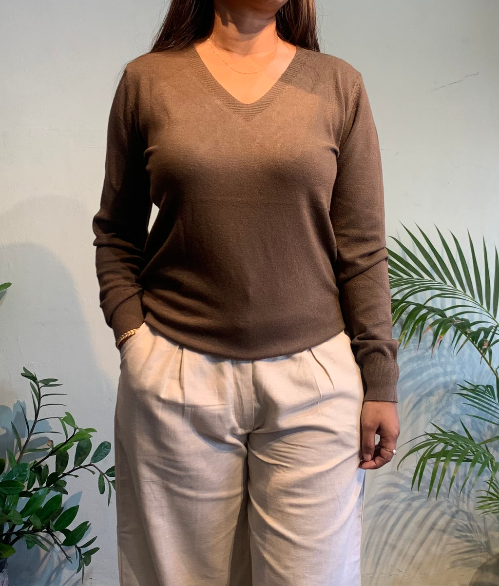 V neck sweater