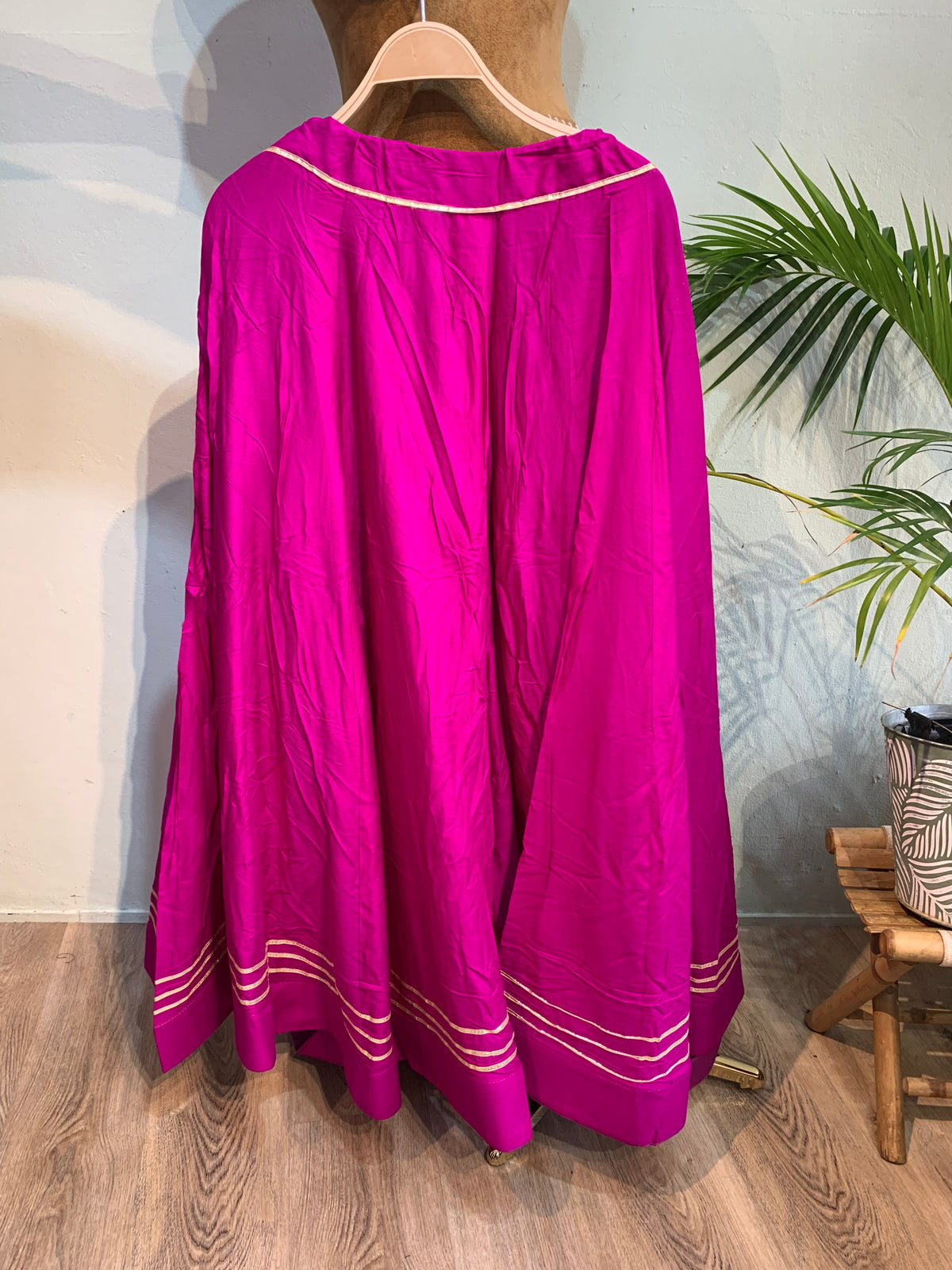 Skirt 3 gold lines