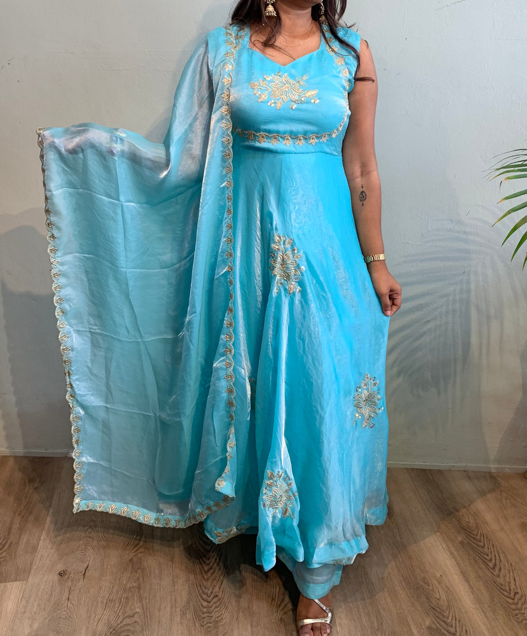 Henna anarkali