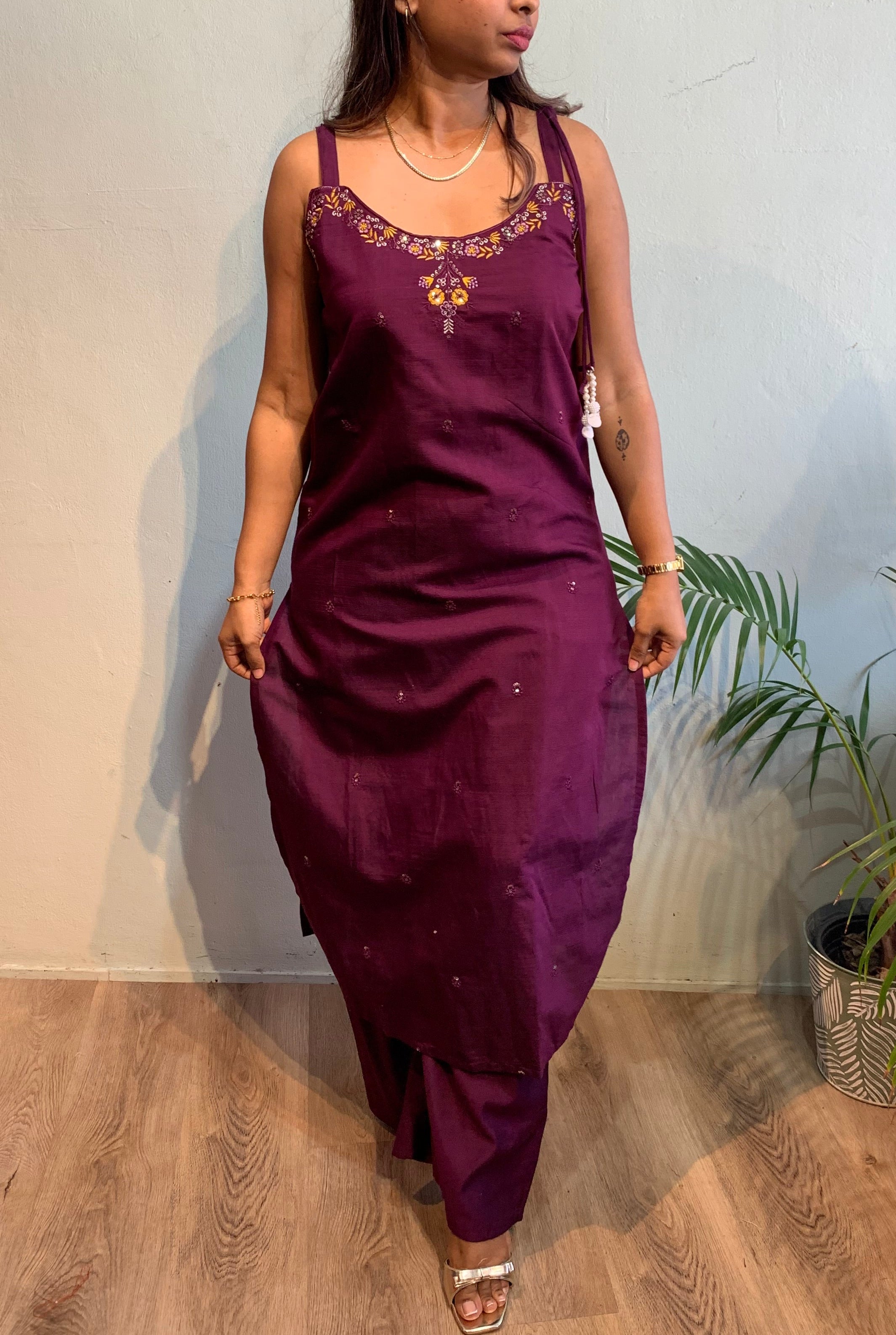 Sheshti cordset