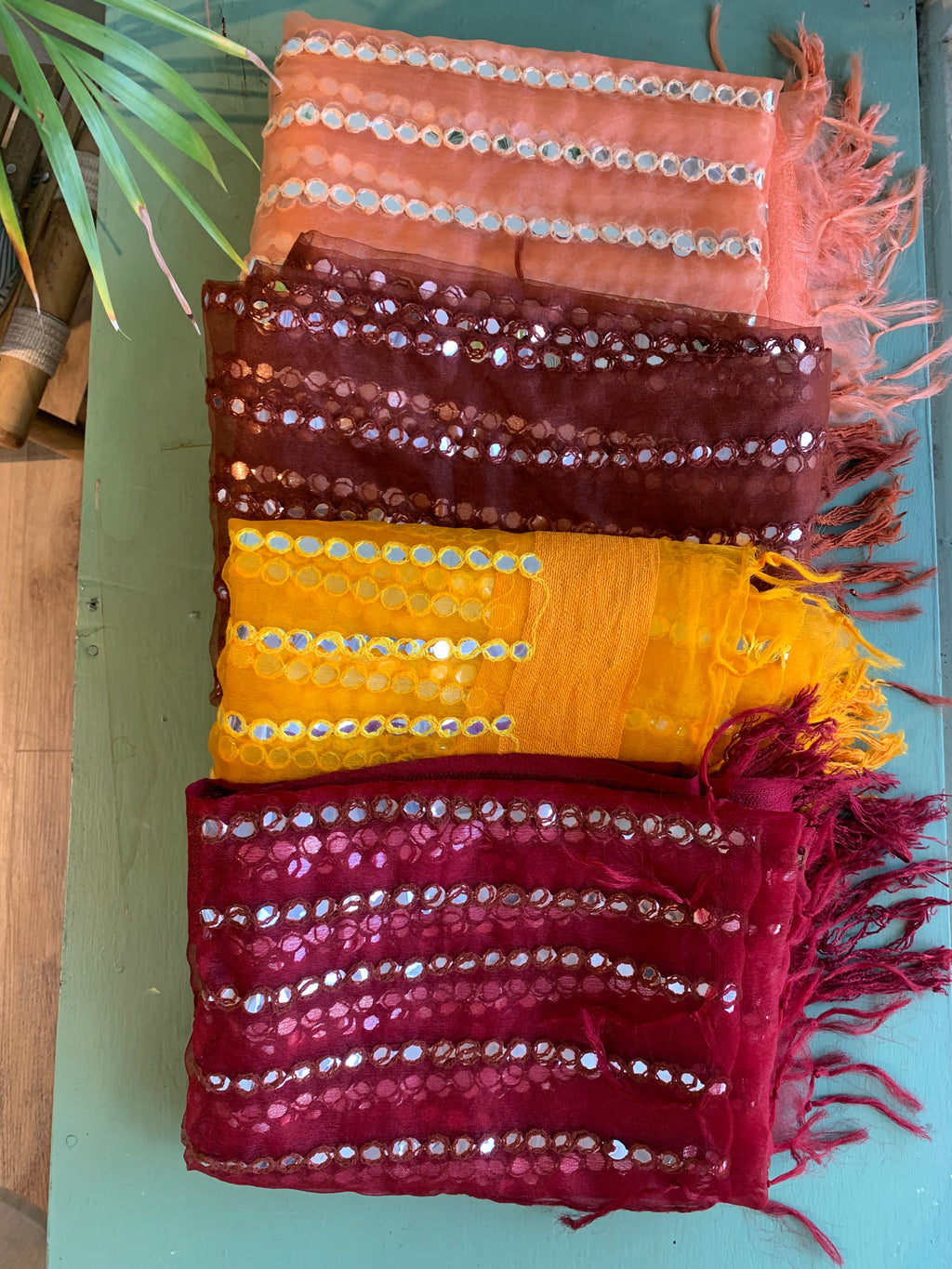 Dupatta foilwork