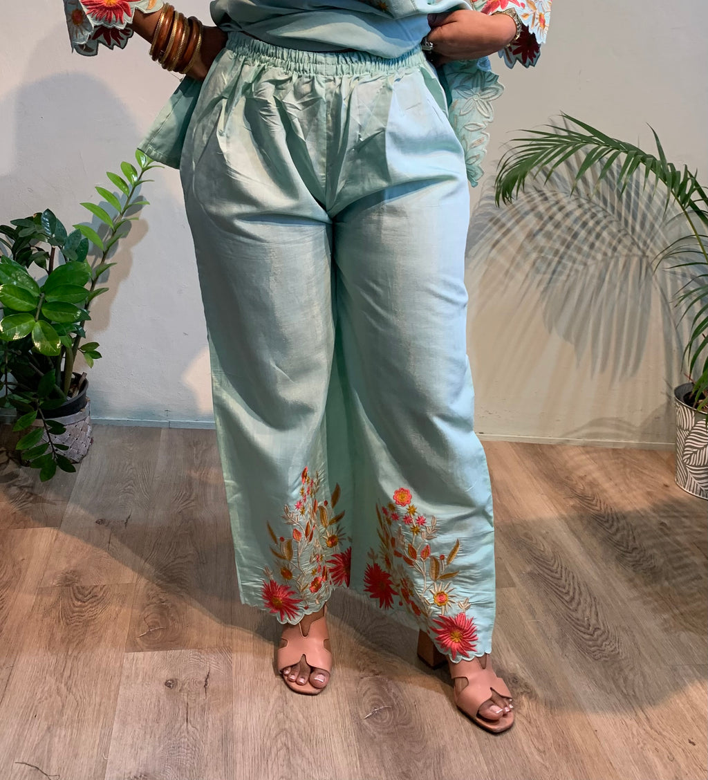Kiara embroidered cordset