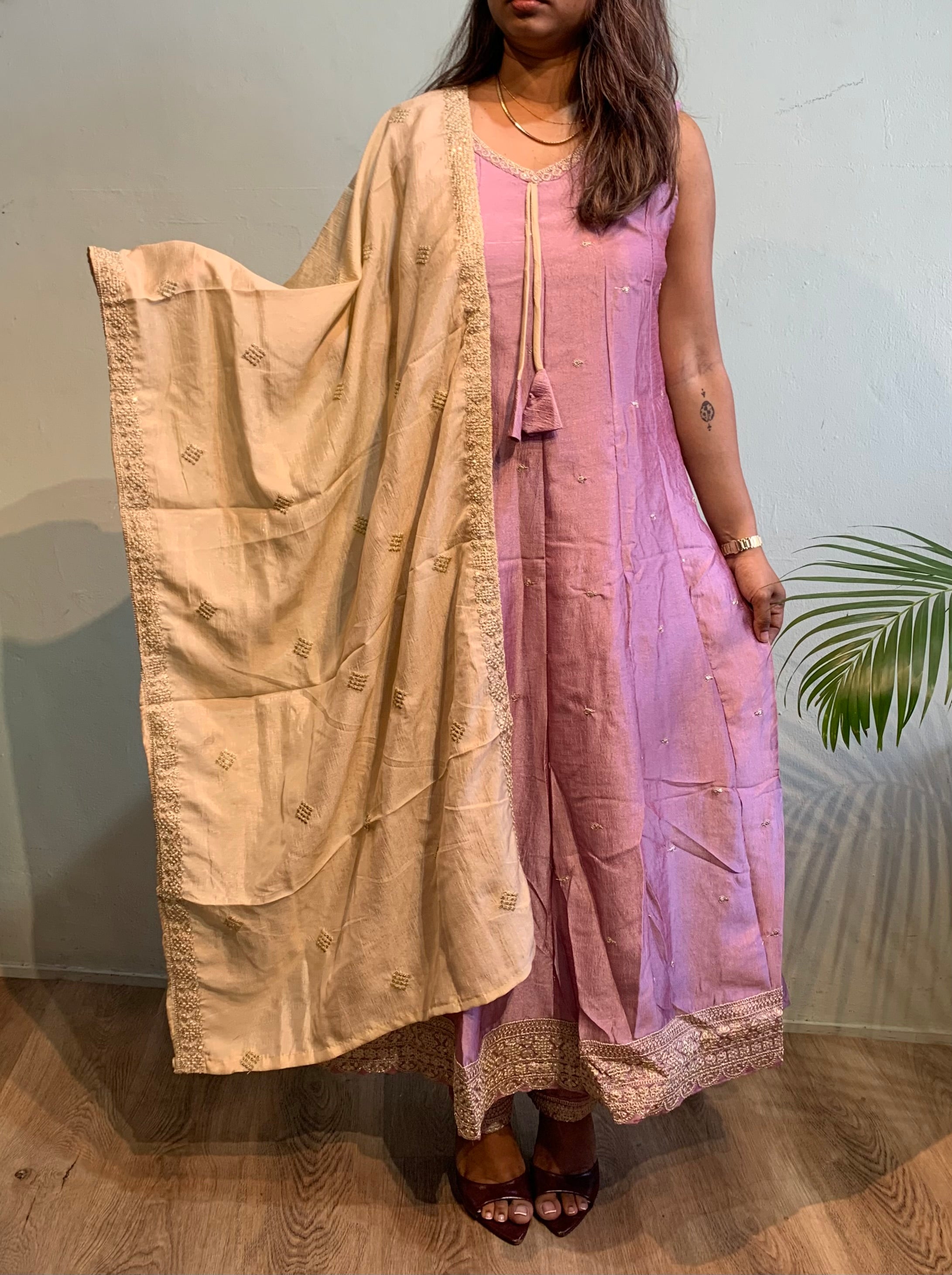 Jia churidar
