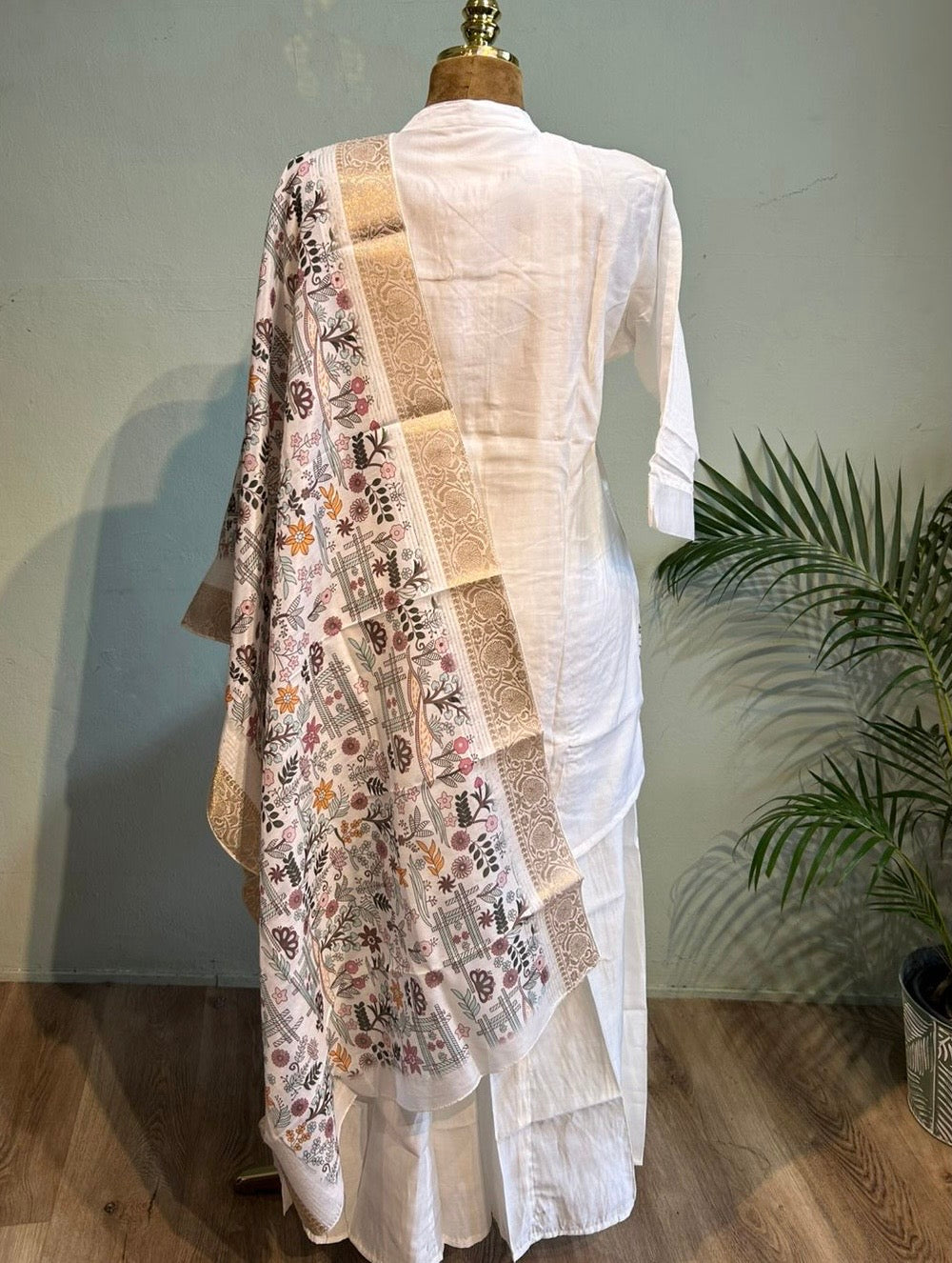 Mishma Churidar