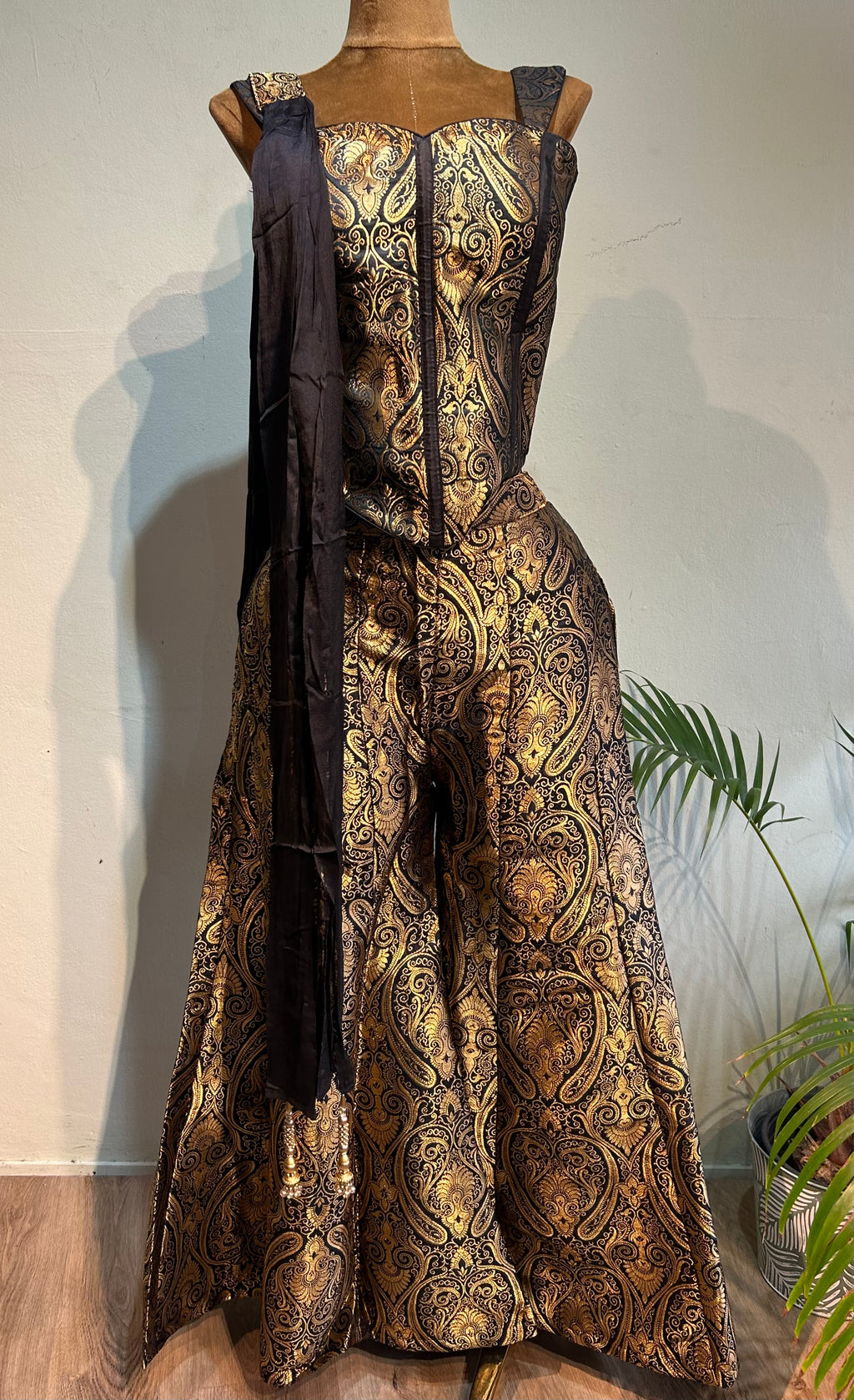Hasini set