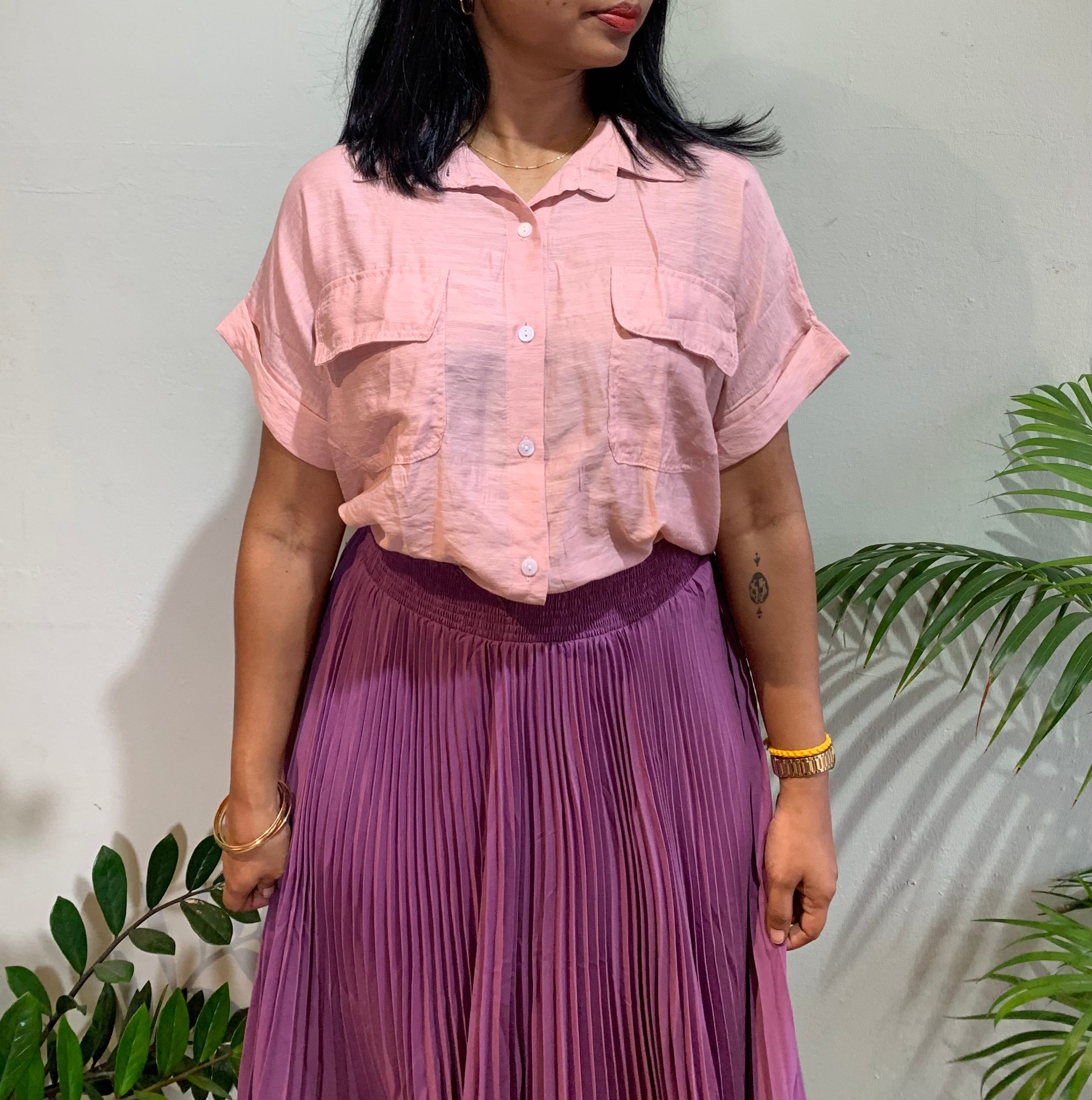 Short sleeves blouse