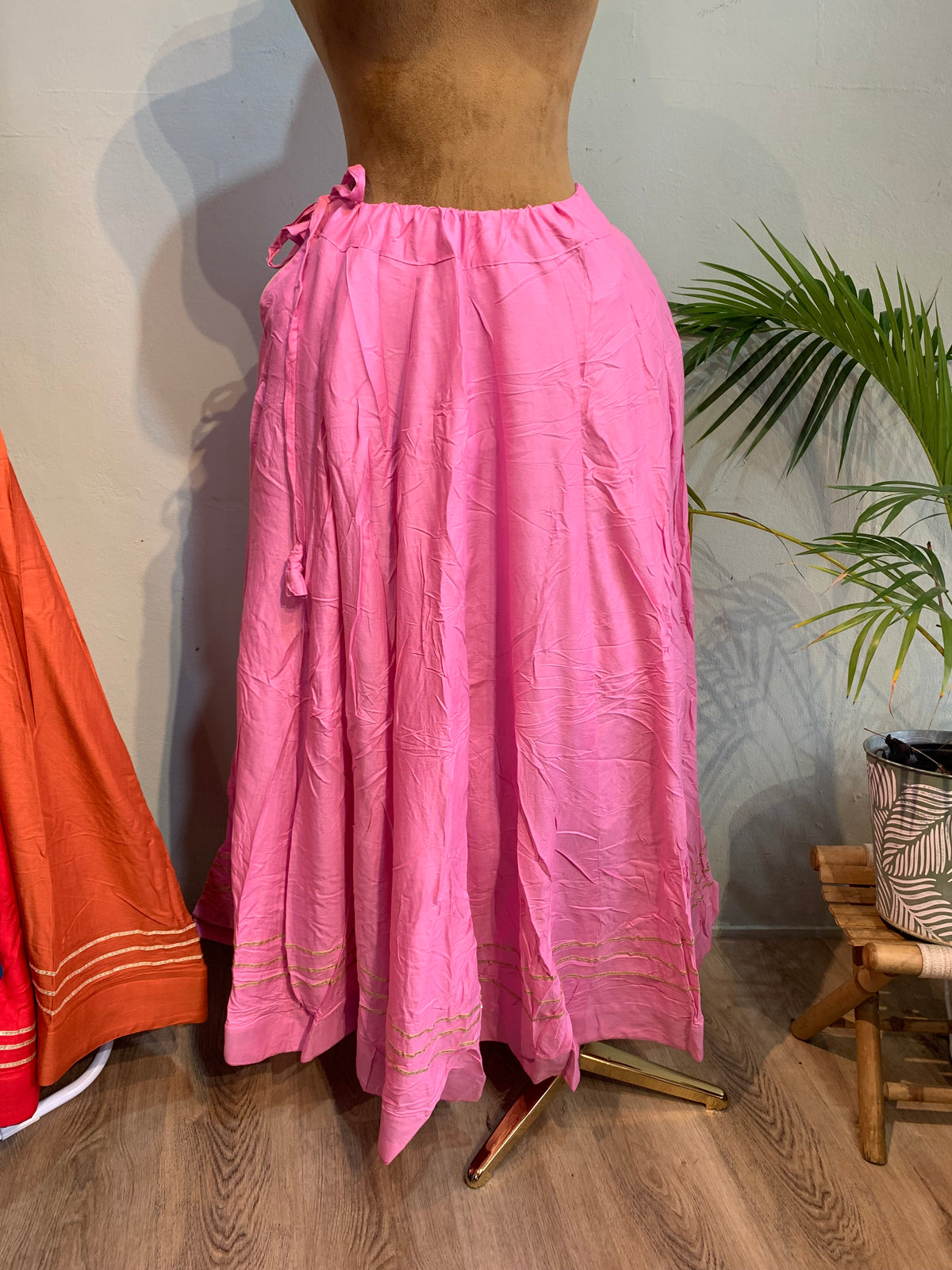 Skirt 3 gold lines