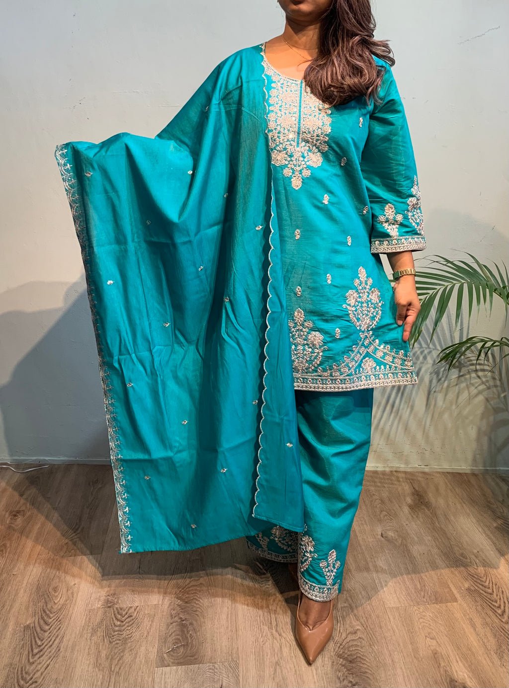 Jeshka Churidar
