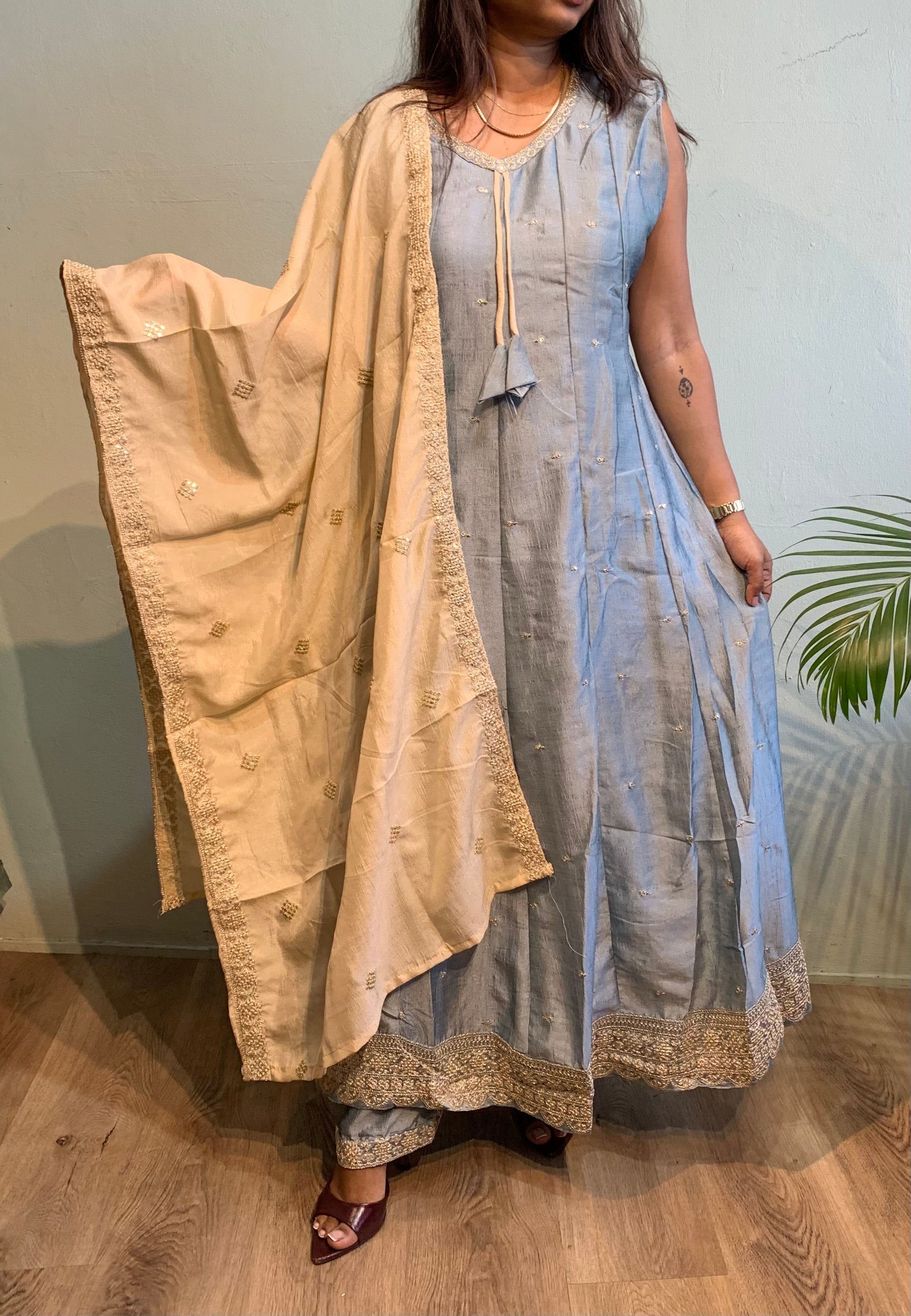 Jia churidar