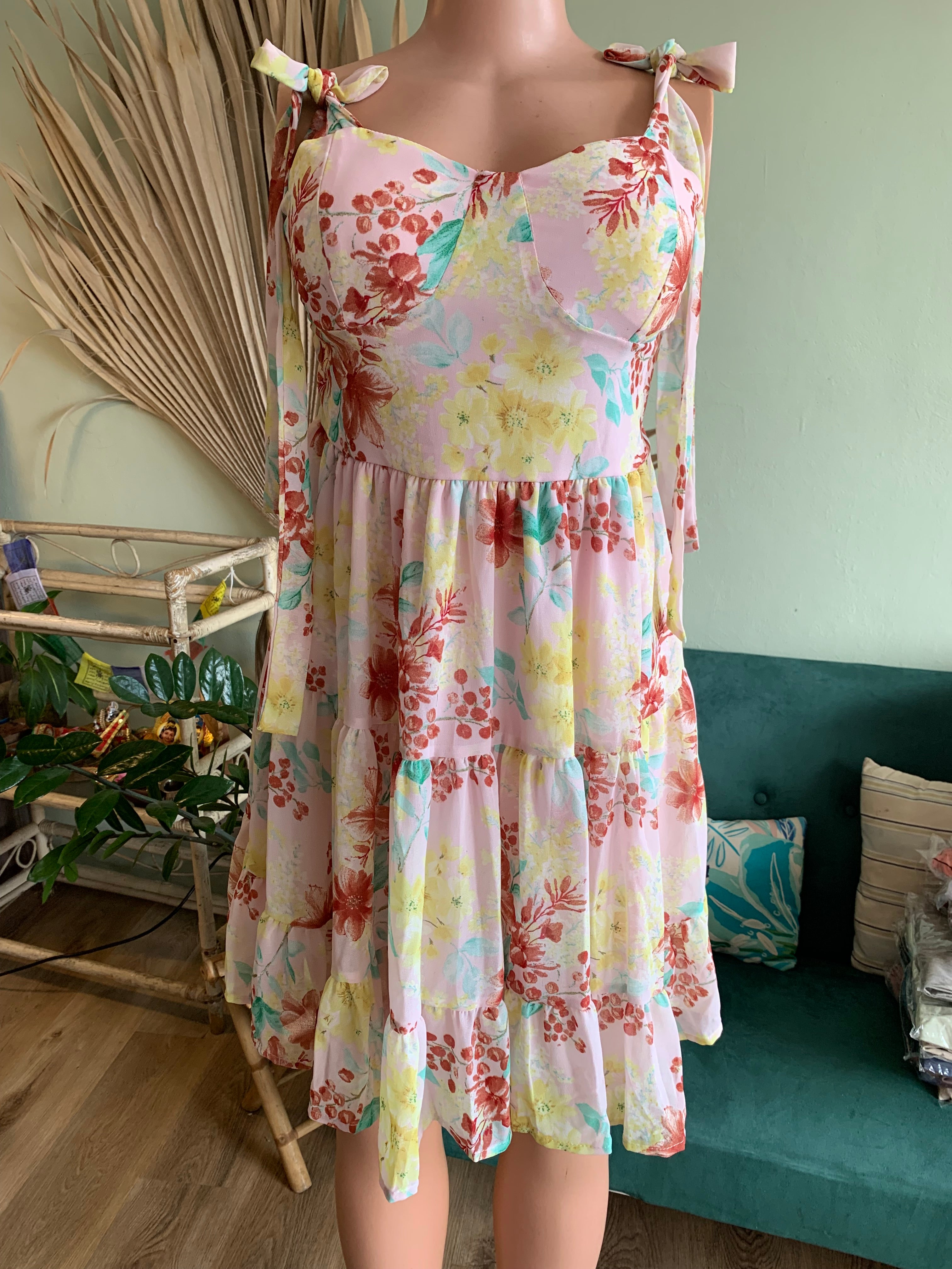 Mini Chiffon dress with ties