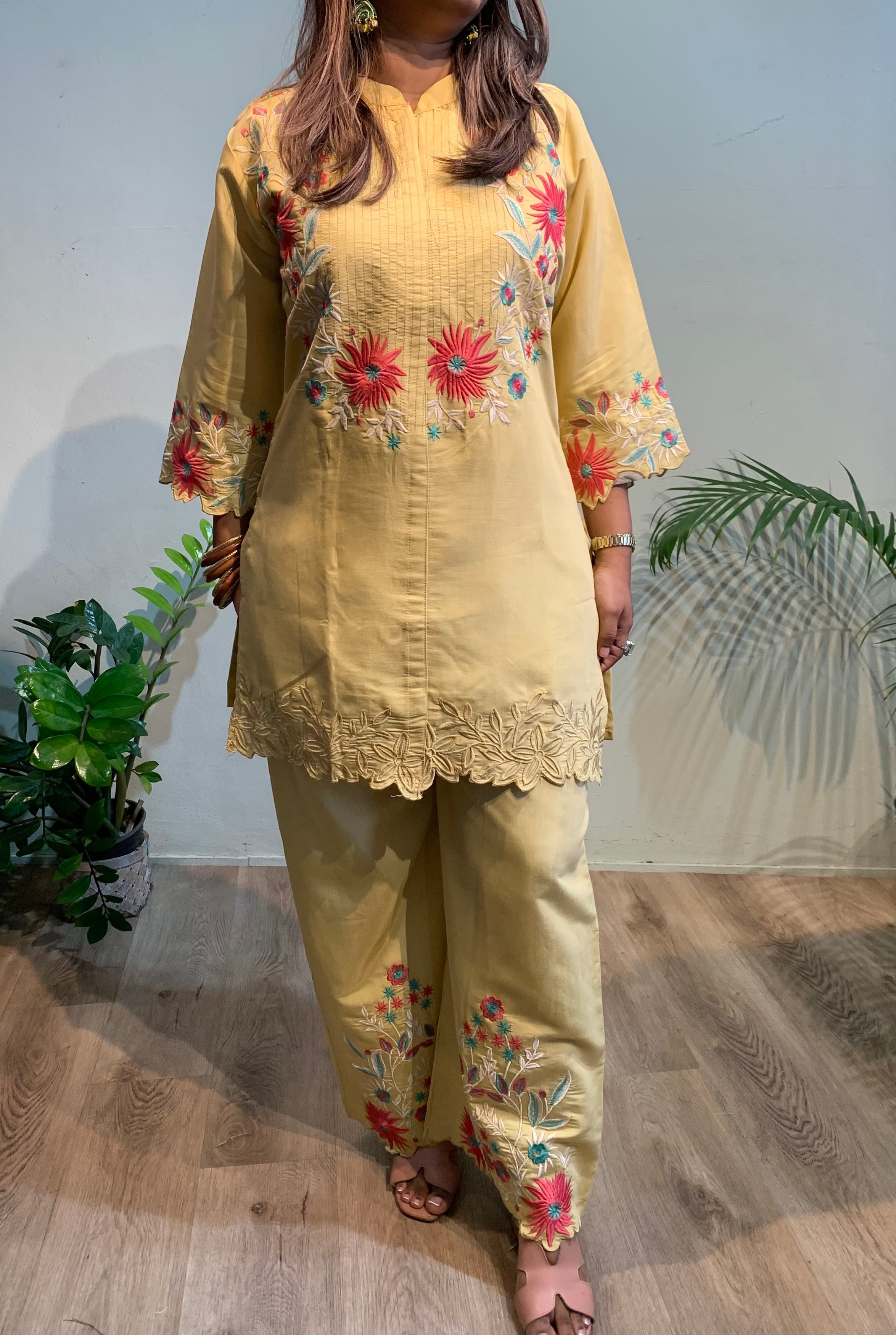 Kiara embroidered cordset