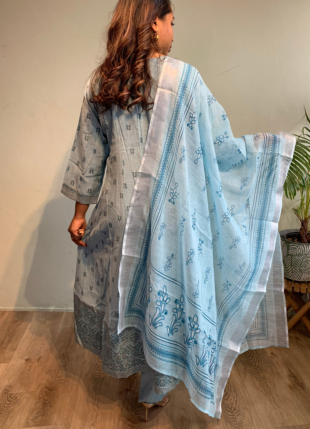 Krisha churidar