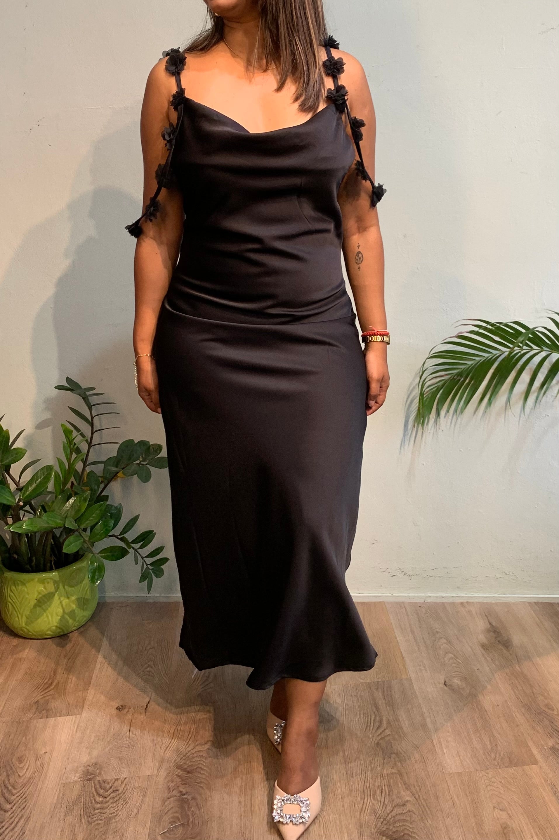 Drop floral satin dress