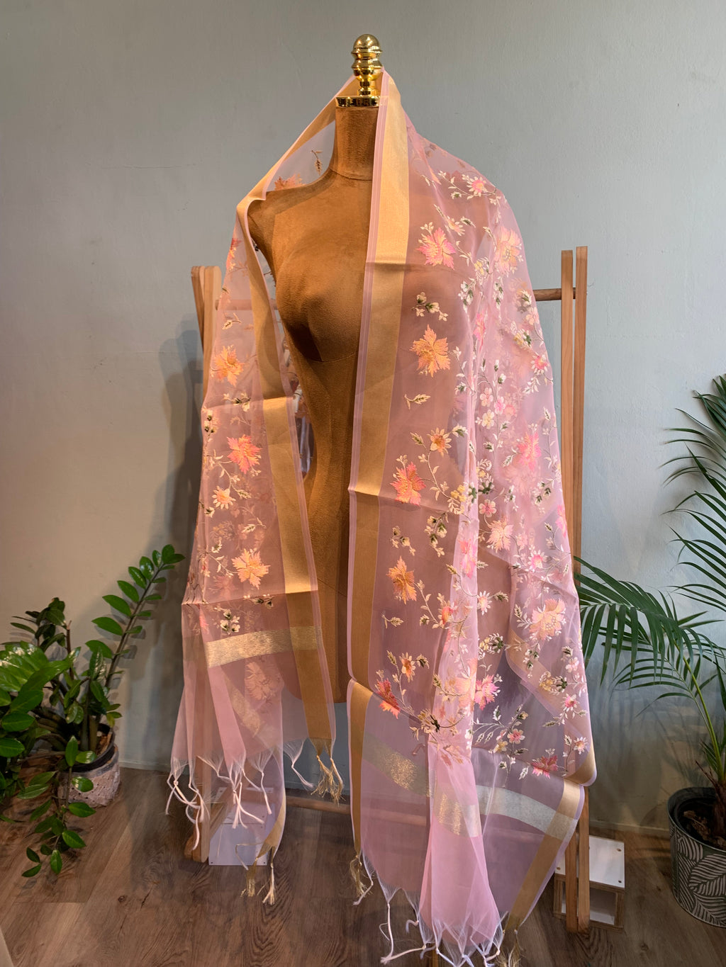 Chiki Dupatta