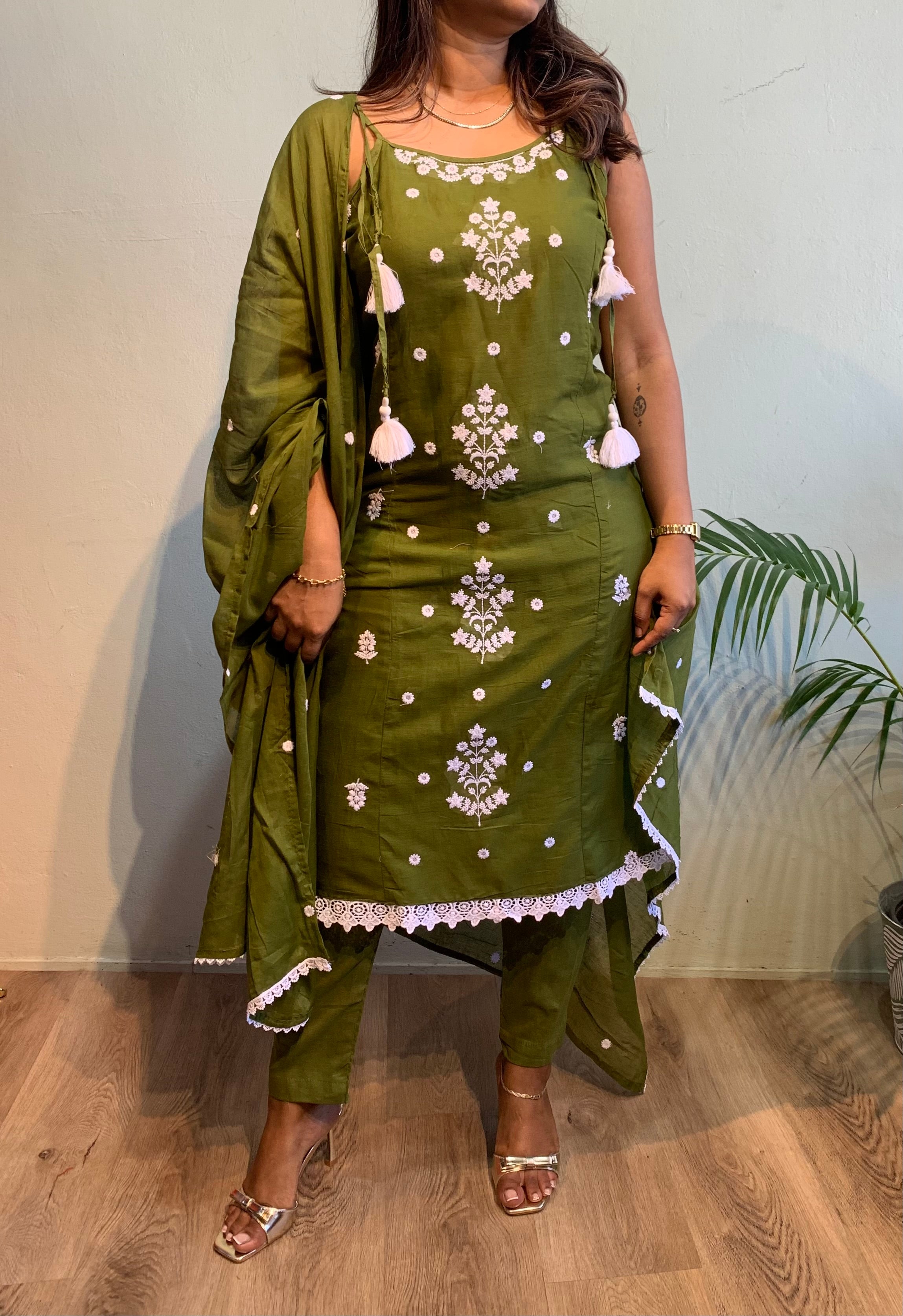 Shan Churidar