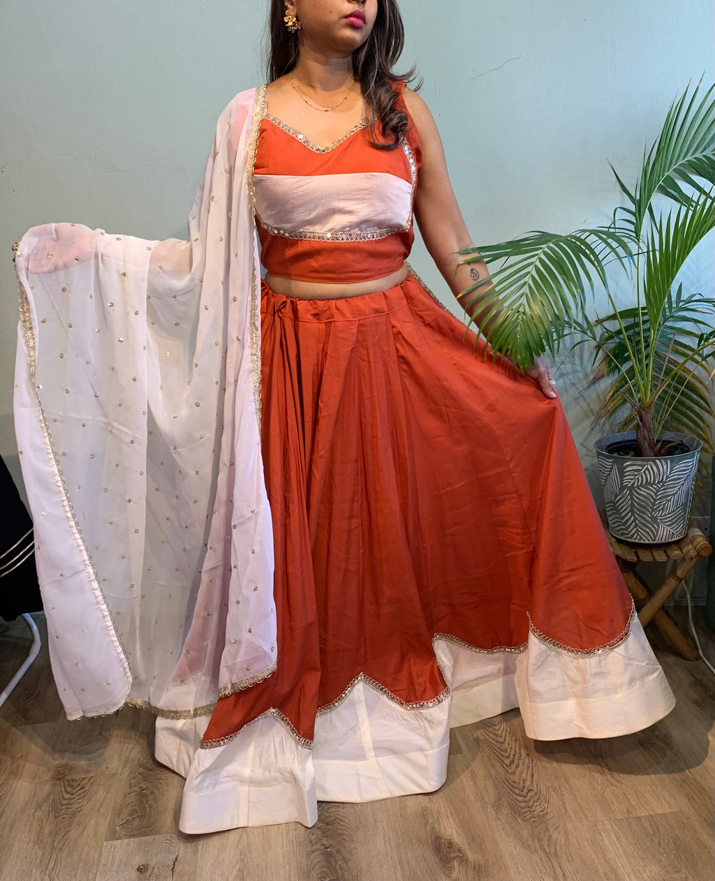 Sakshi lehenga set