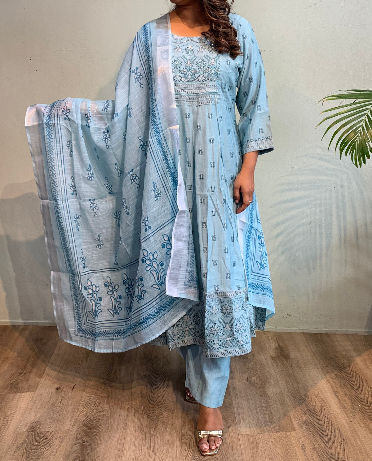 Krisha churidar