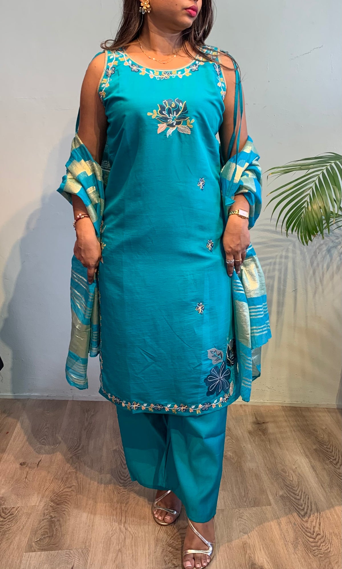 Mishtee churidar