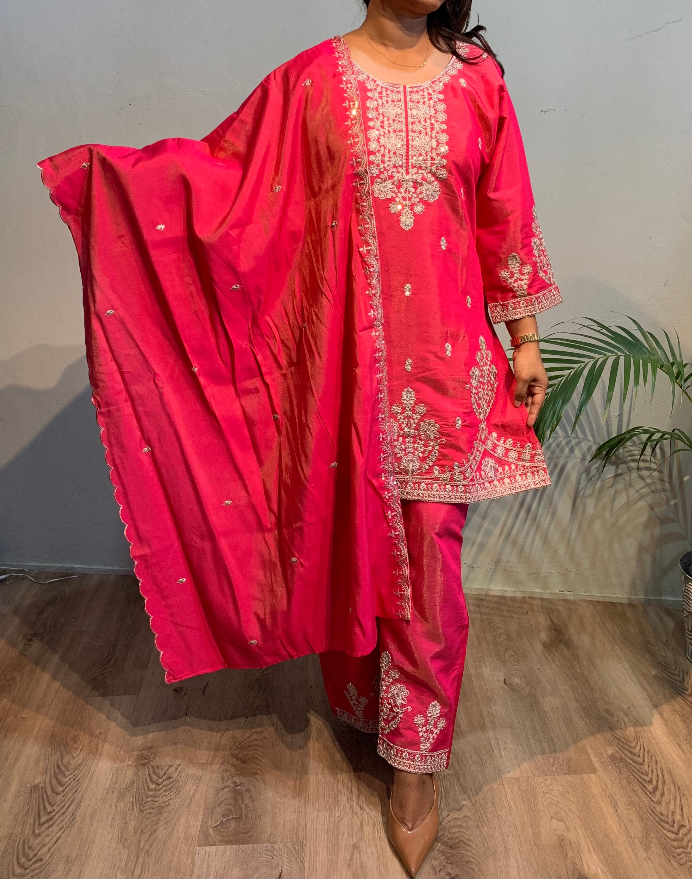 Jeshka Churidar