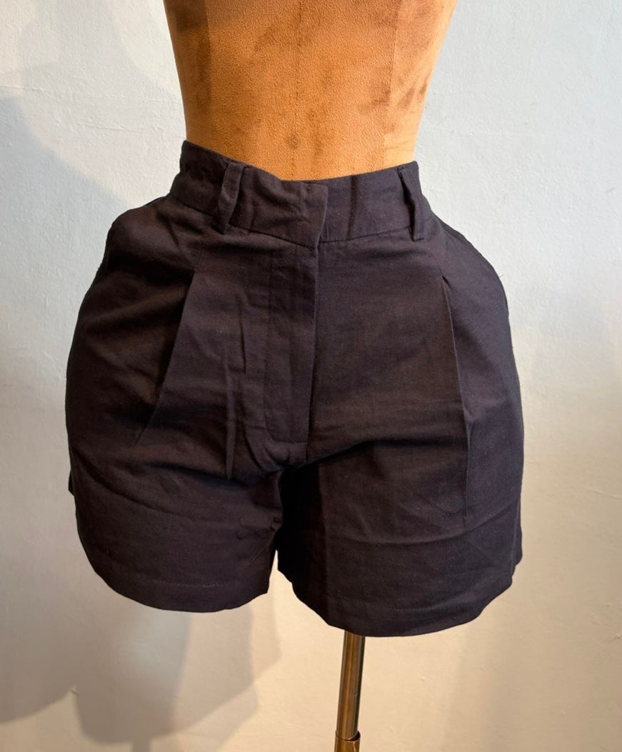 Linen short
