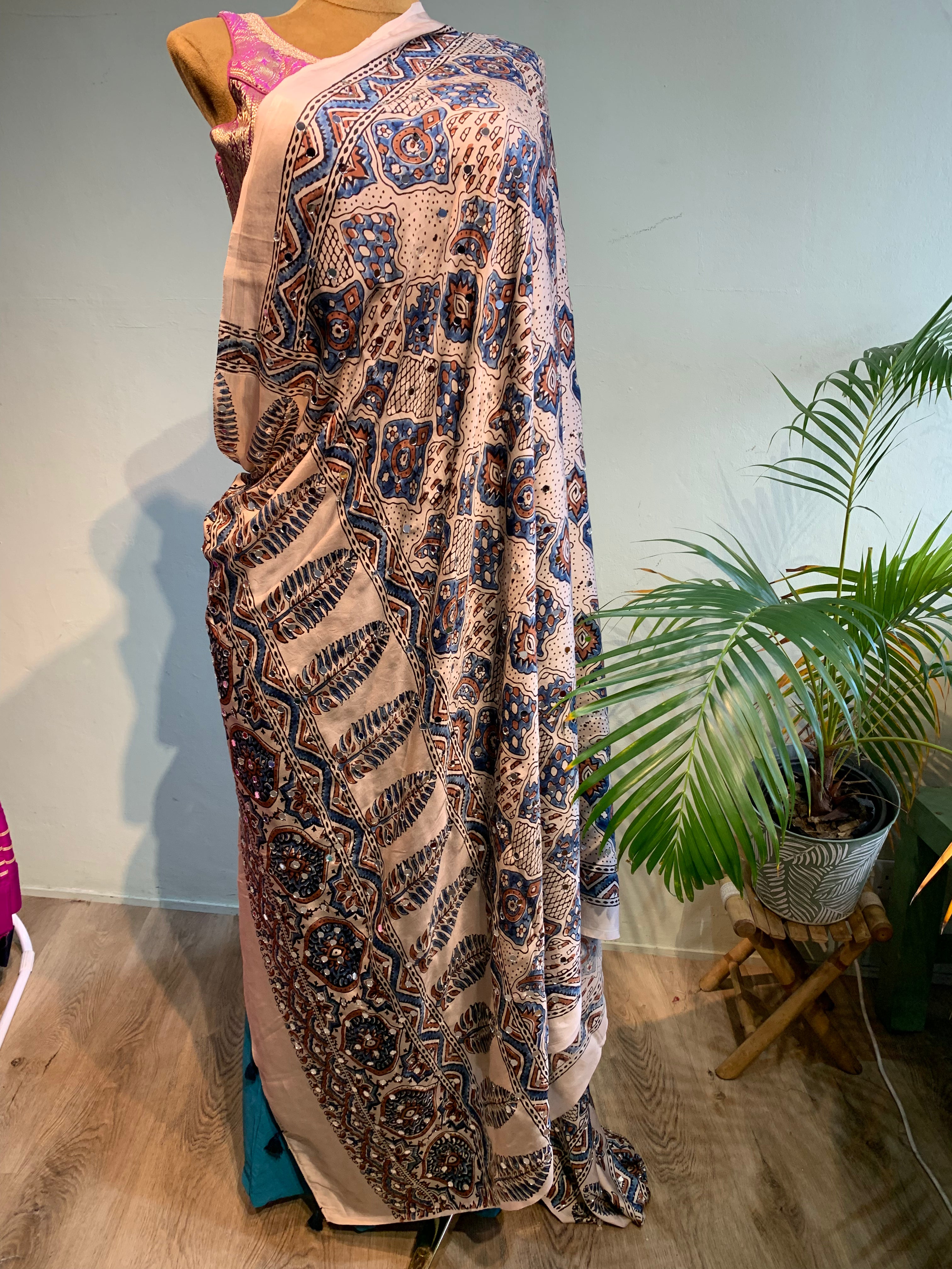 Ajrakh dupatta