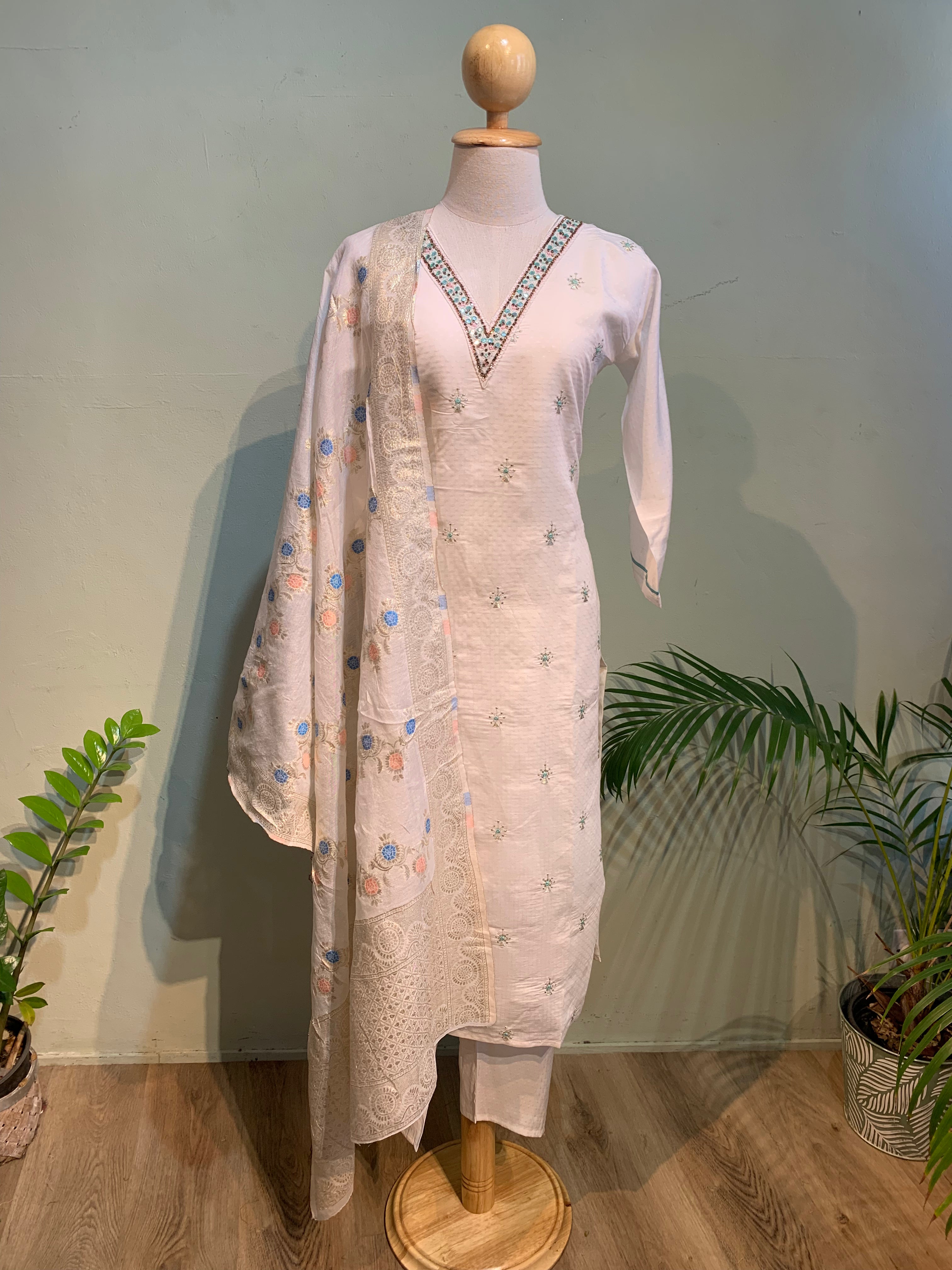 Jesh Churidar set