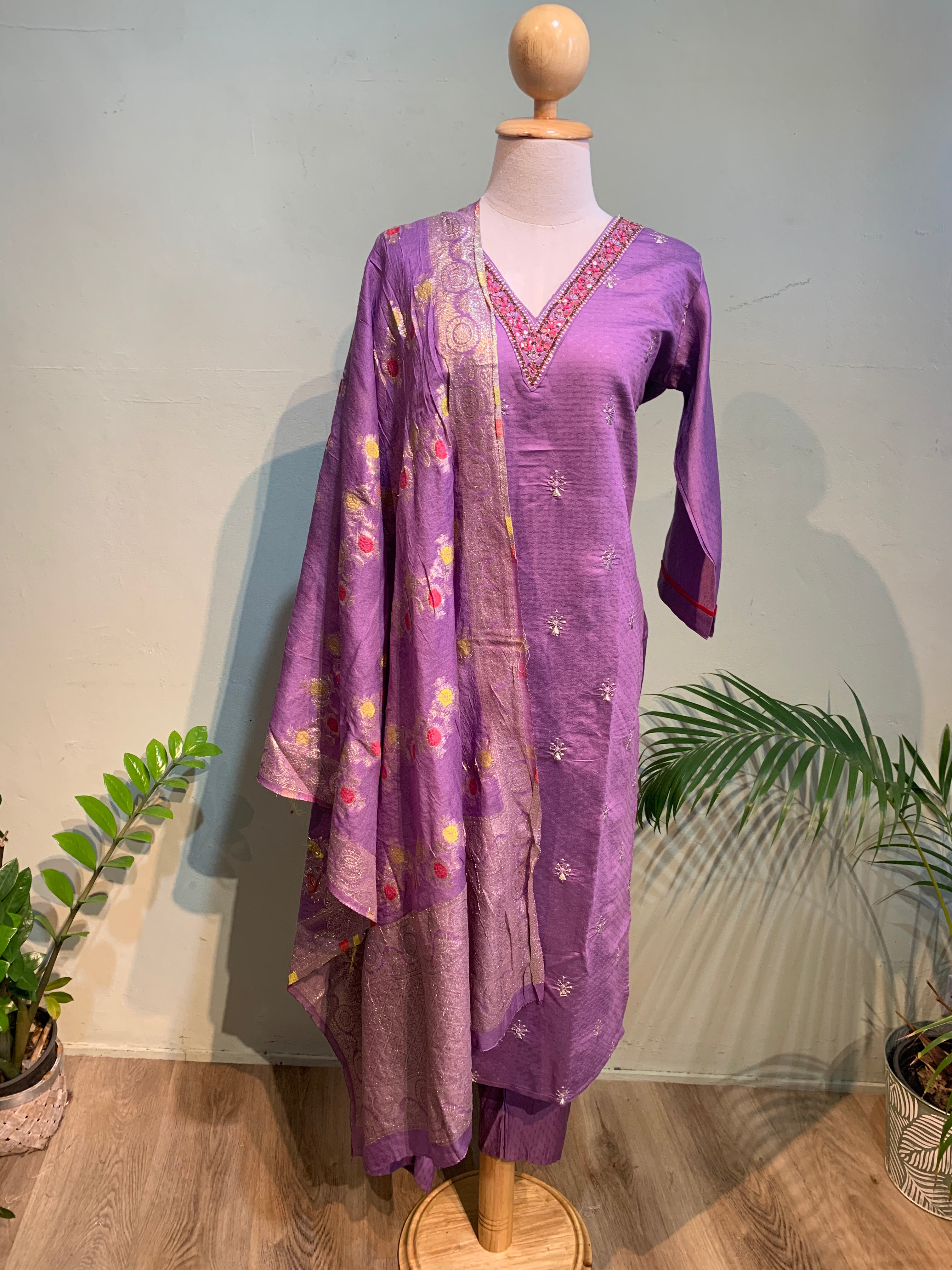 Jesh Churidar set