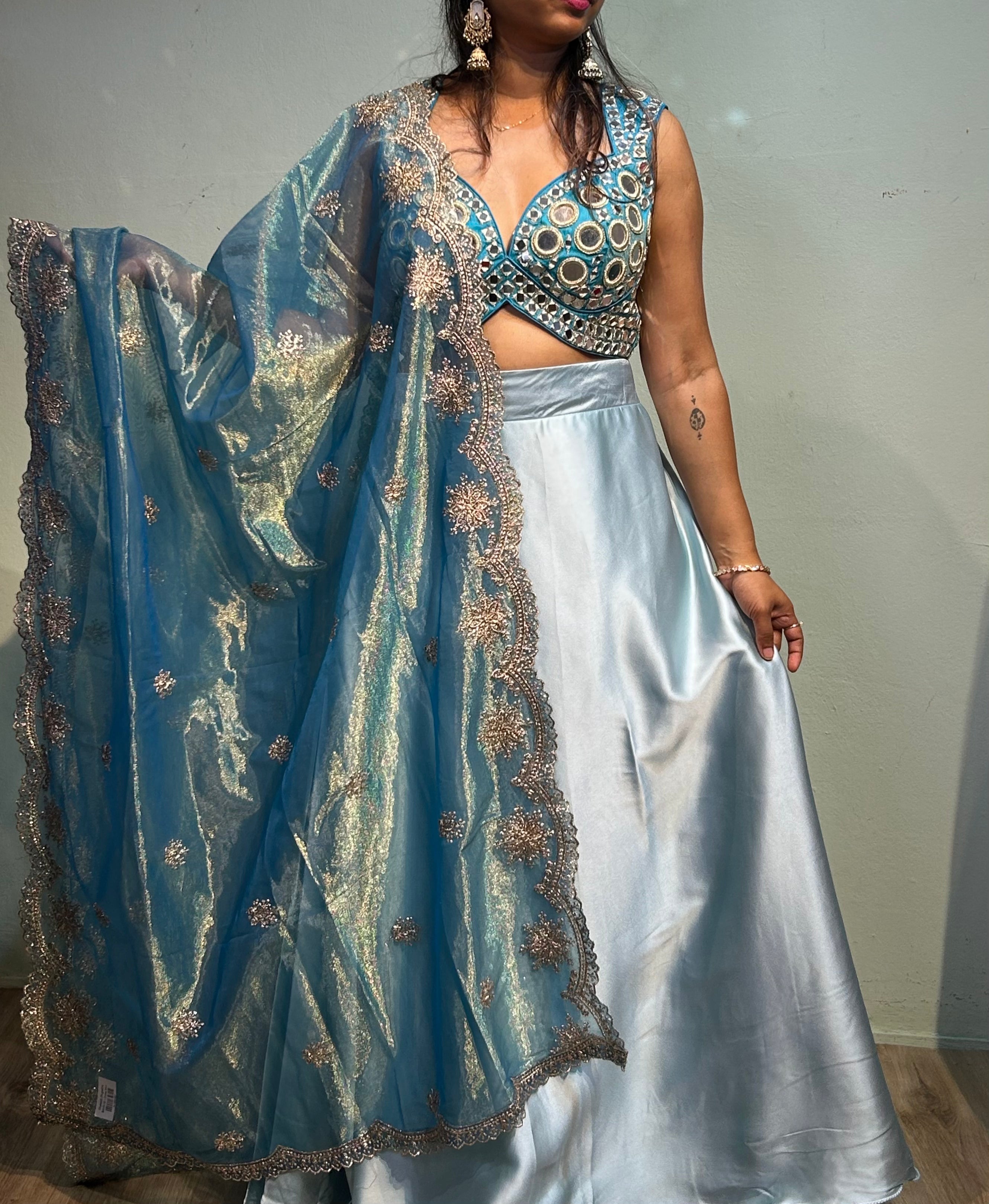 Tisha satin set