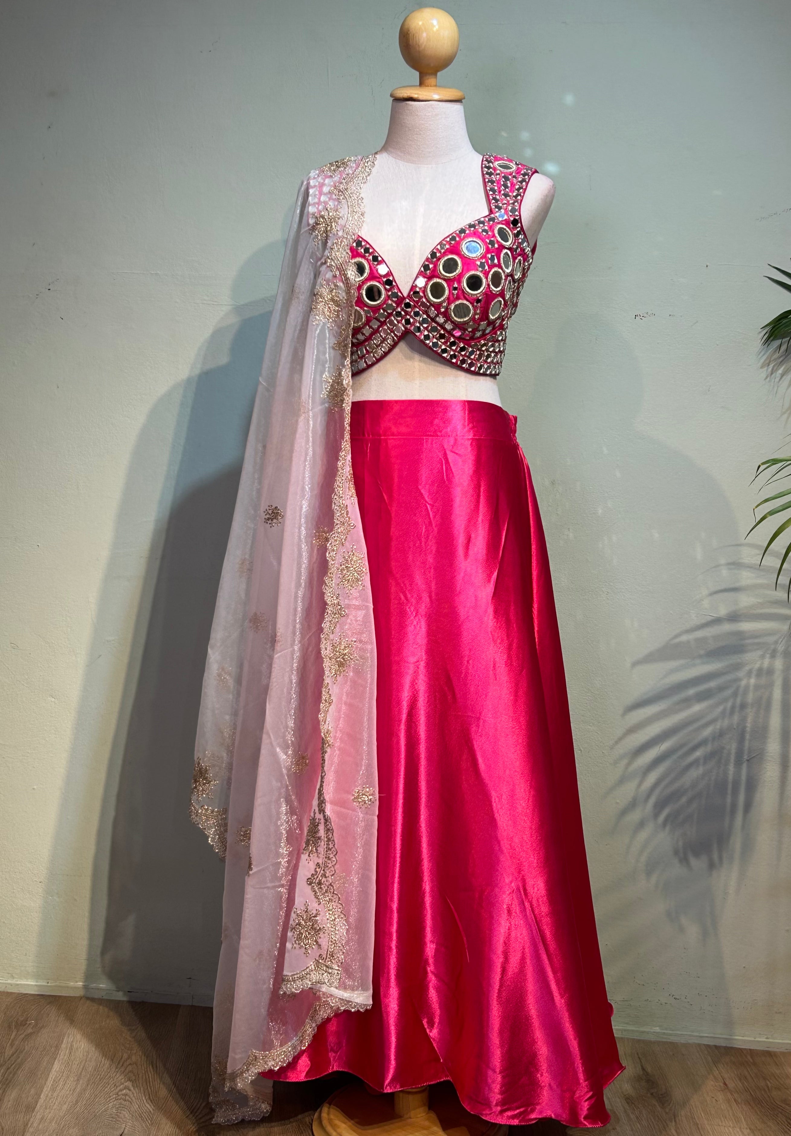 Tisha satin set