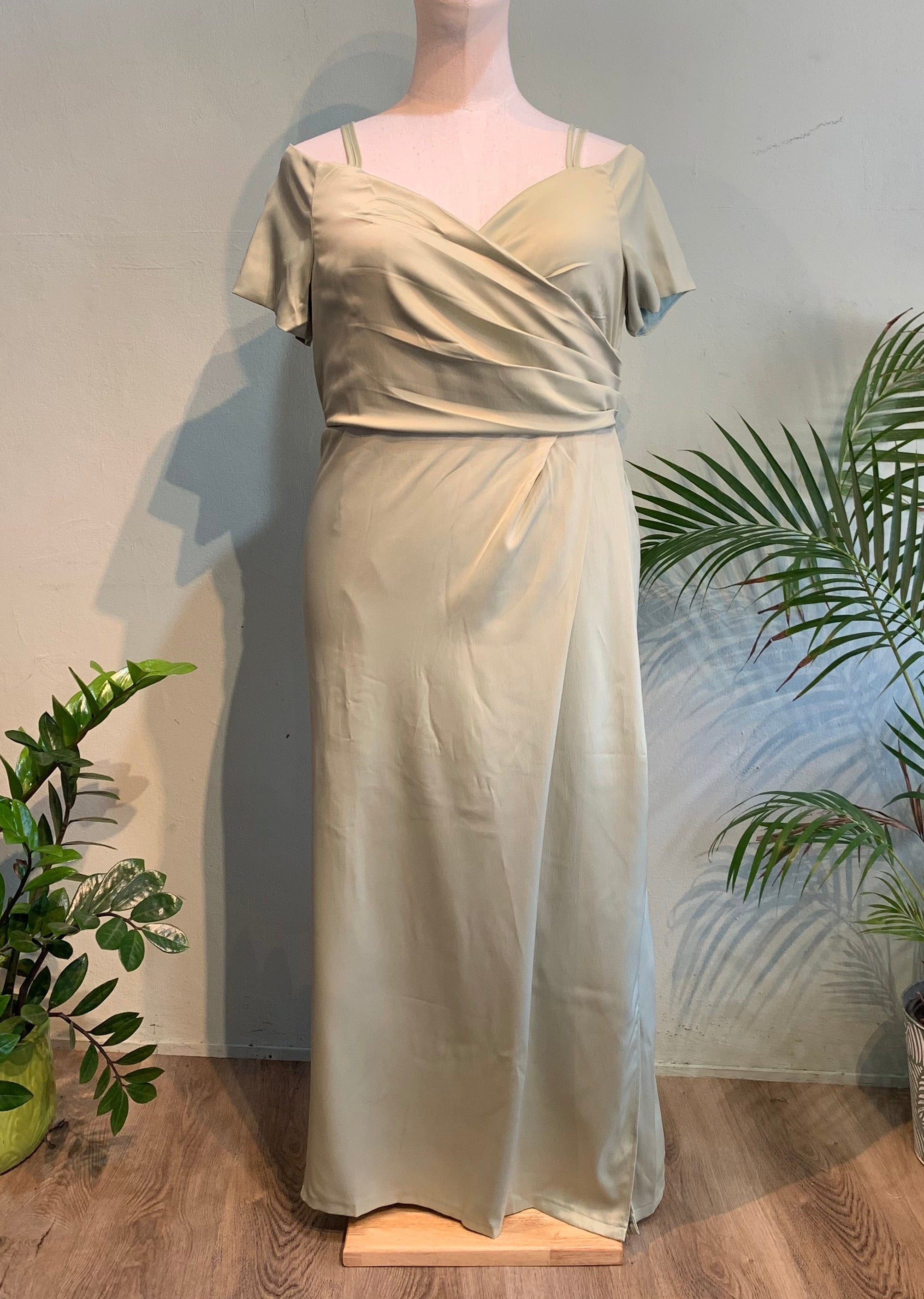 Niru Satin dress